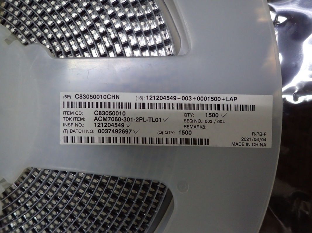 ACM7060-301-2PL-TL01 SMD Chip IC, nagelneues ursprüngliches integrierter Schaltung, unbenutzt