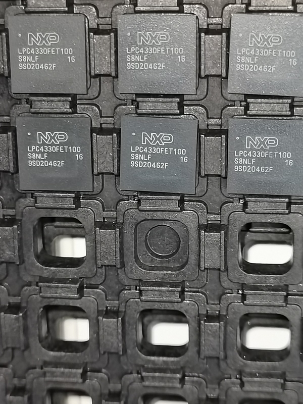 LPC4330FET100    BGA100   IC-Mikroregler-nagelneue Vorlage Chip der integrierten Schaltung unbenutzt